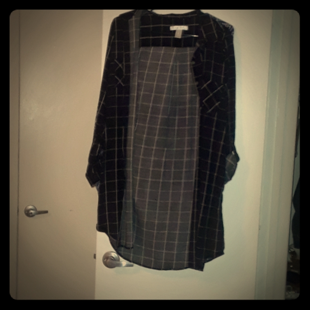 A long sleeve shirt